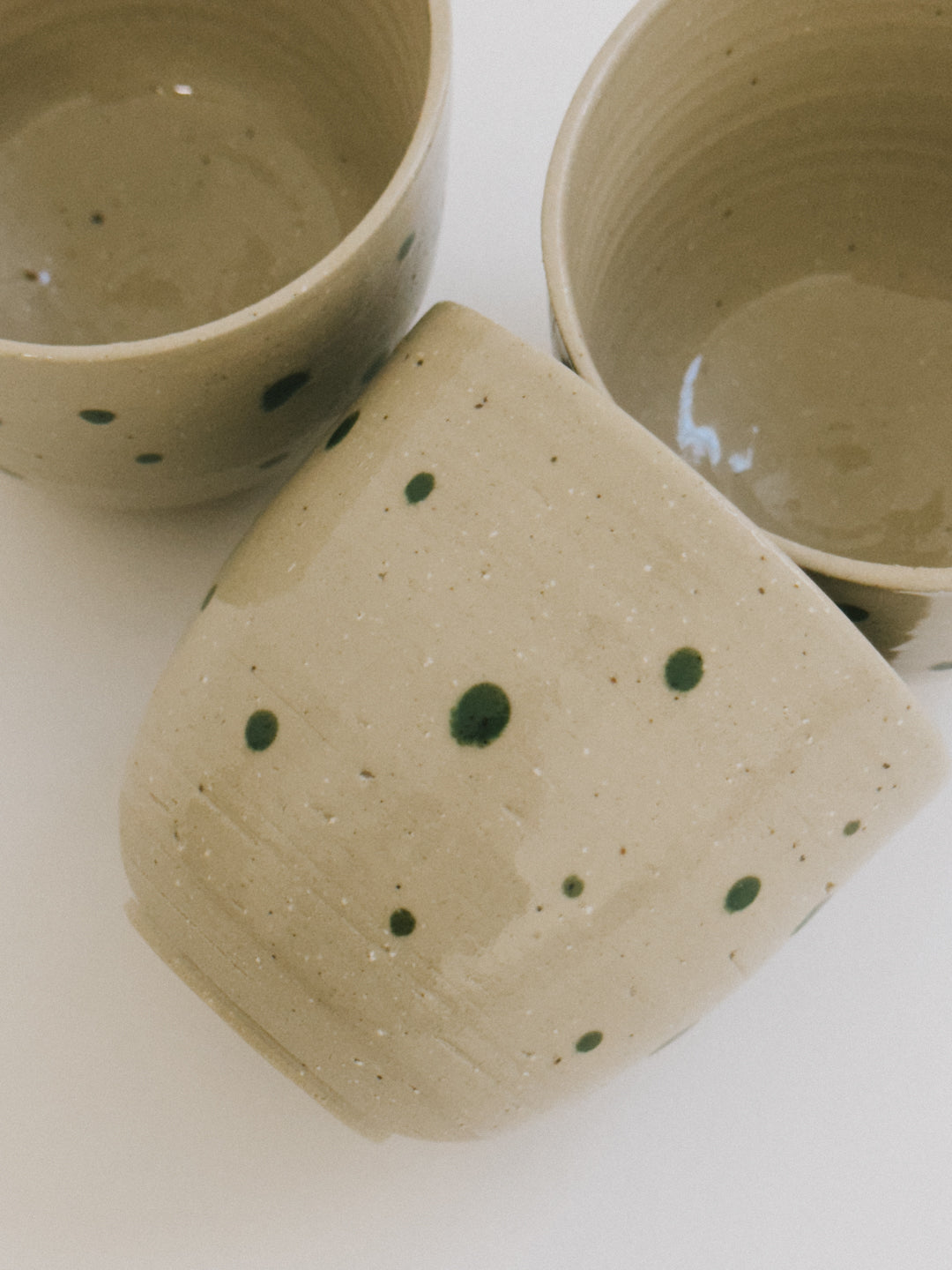 Green Dots Cup (Round)