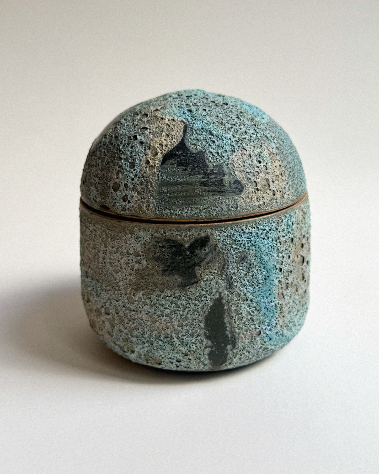 OCEAN MEMORY JAR 07